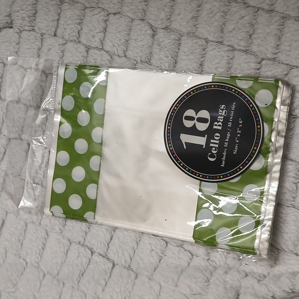 Green and White Polka Dot Cello Bags 18 included NIP